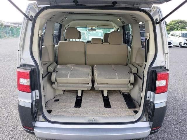 MITSUBISHI DELICA D:5 2WD 2013 Image 31