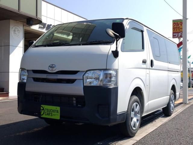 TOYOTA HIACE VAN 2WD 2019 Image 31