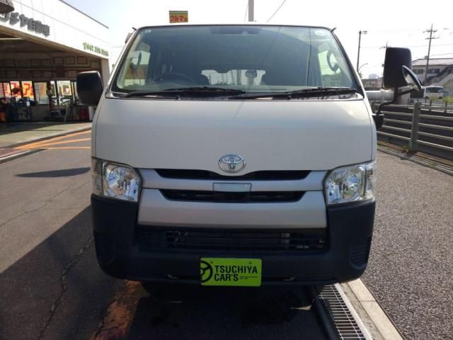 TOYOTA HIACE VAN 2WD 2019 Image 31