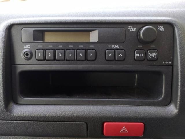 TOYOTA HIACE VAN 2WD 2019 Image 31