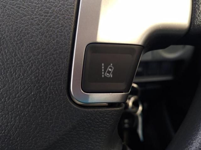 TOYOTA HIACE VAN 2WD 2019 Image 31