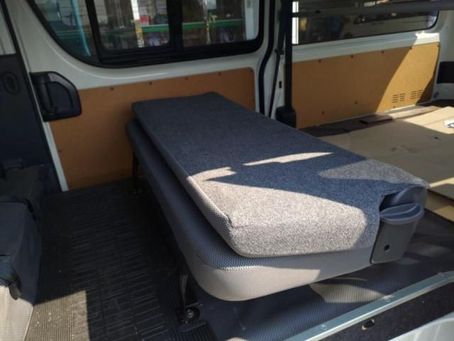 TOYOTA HIACE VAN 2WD 2019 Image 31