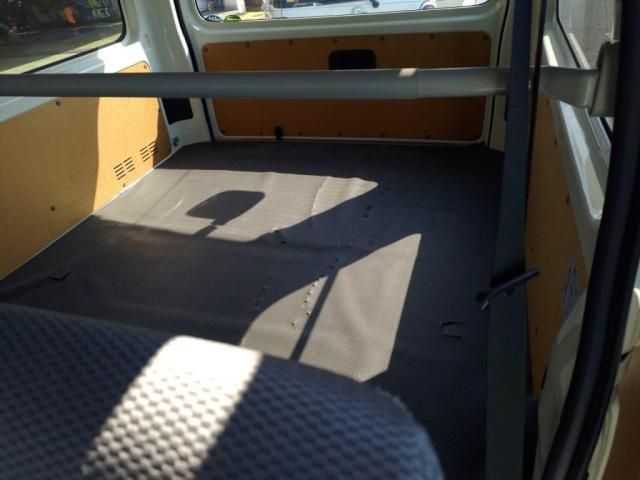 TOYOTA HIACE VAN 2WD 2019 Image 31