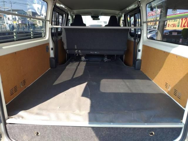 TOYOTA HIACE VAN 2WD 2019 Image 31