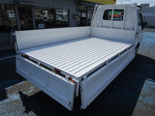 MAZDA BONGO TRUCK 1.15T 2W 2017 Image 31