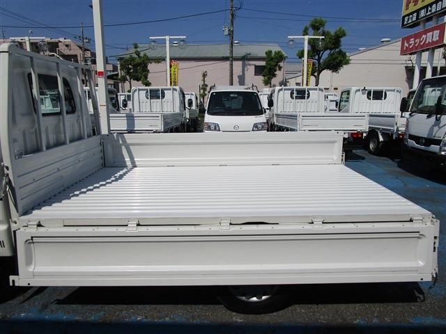 MAZDA BONGO TRUCK 1.15T 2W 2017 Image 31