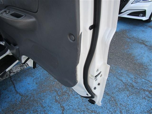 MAZDA BONGO TRUCK 1.15T 2W 2017 Image 31