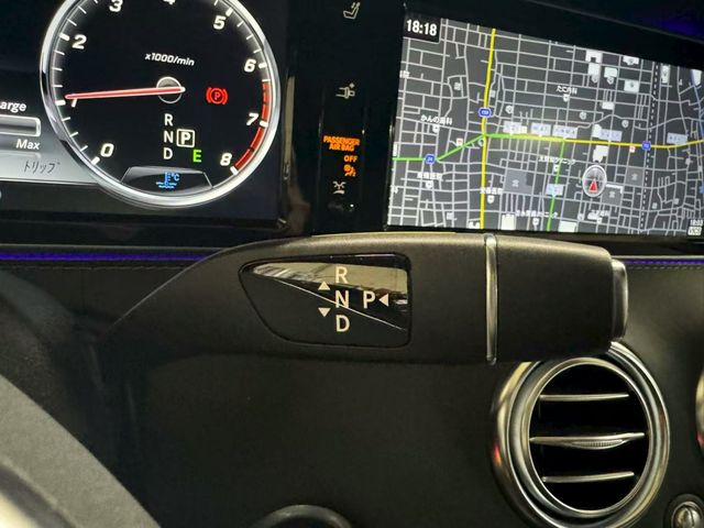 MERCEDES BENZ S CLAS 2018 Image 31