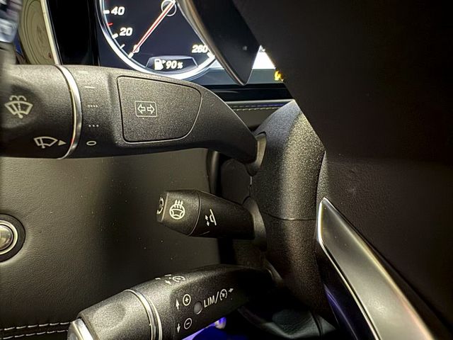 MERCEDES BENZ S CLAS 2018 Image 31