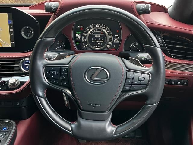 TOYOTA LEXUS LS500H 4WD 2022 Image 31