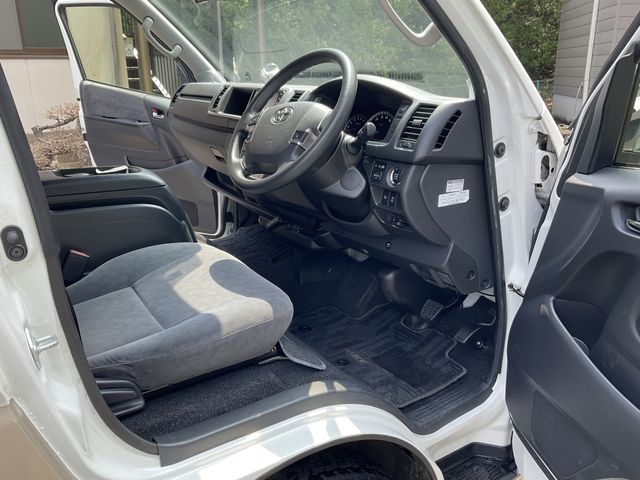 TOYOTA HIACE WAGON 2019 Image 31