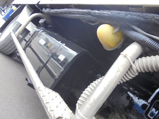 MITSUBISHI CANTER 2010 Image 31