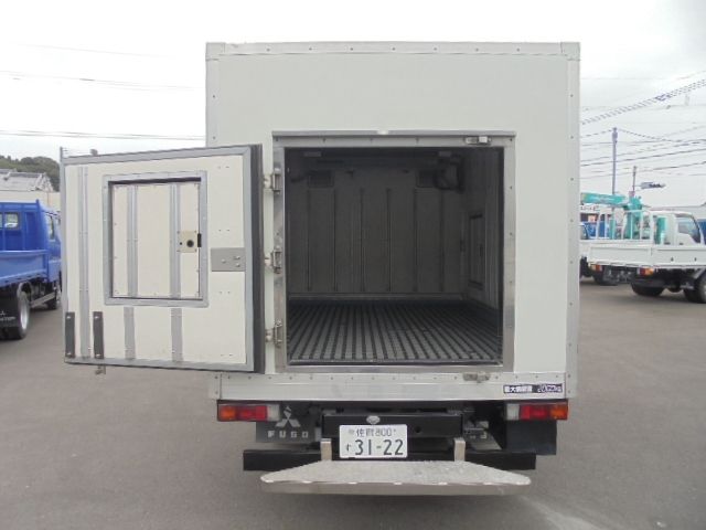 MITSUBISHI CANTER 2010 Image 31