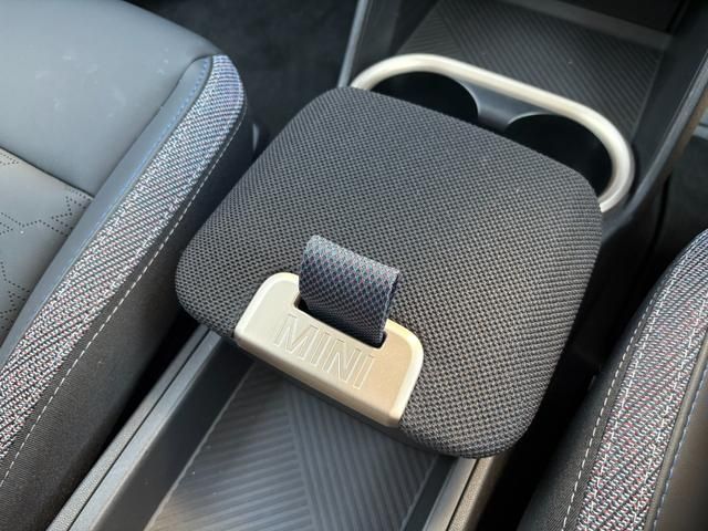 BMW MINI COUNTRYMAN 2024 Image 31