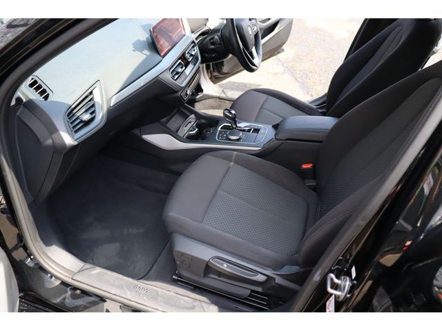 BMW 1SERIES 2020 Image 31