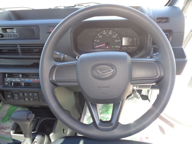 DAIHATSU HIJET TRUCK 4WD 2025 Image 31