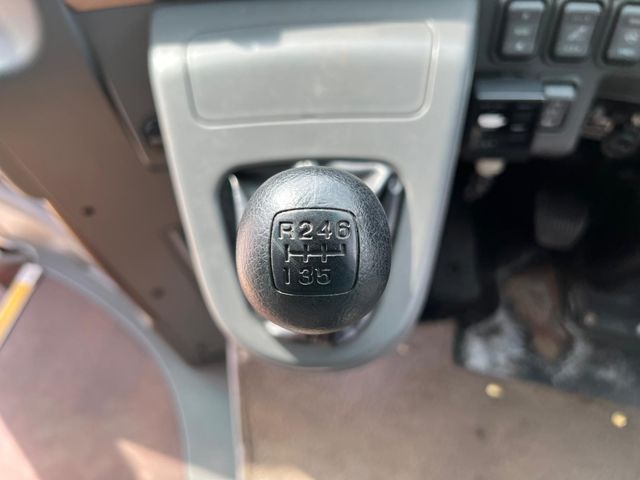 ISUZU GALA 2011 Image 31