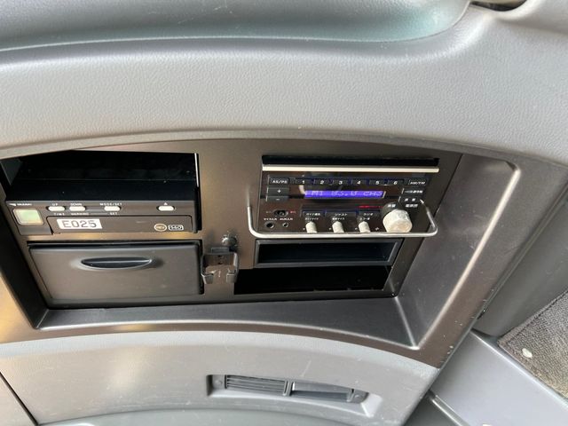 ISUZU GALA 2011 Image 31