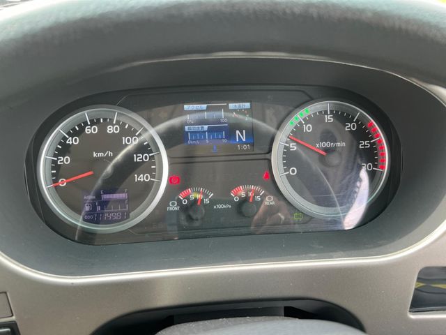 ISUZU GALA 2011 Image 31