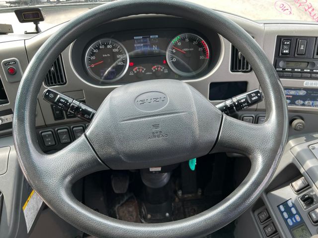 ISUZU GALA 2011 Image 31