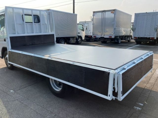 MITSUBISHI CANTER 2013 Image 31