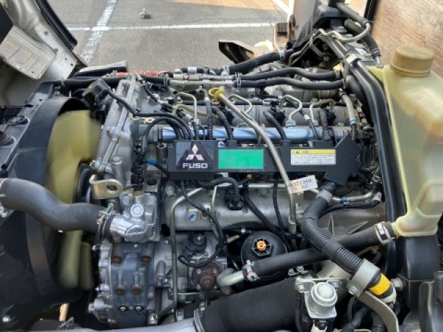 MITSUBISHI CANTER 2013 Image 31