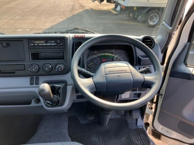 MITSUBISHI CANTER 2013 Image 31