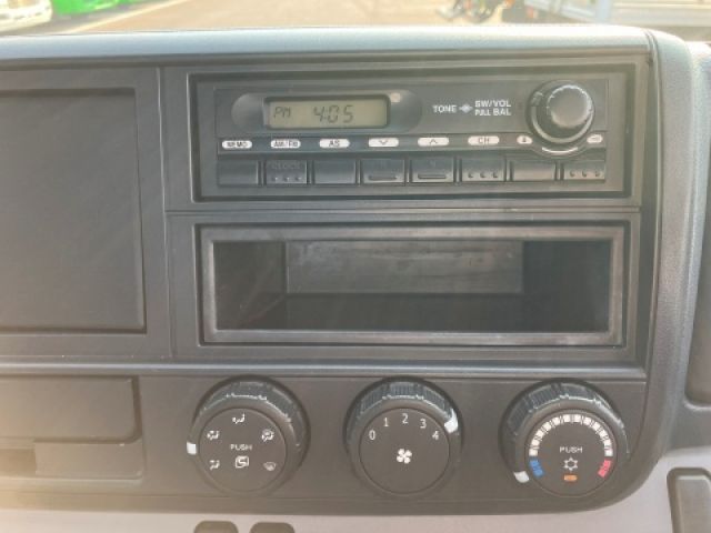 MITSUBISHI CANTER 2013 Image 31