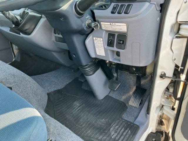 MITSUBISHI CANTER 2013 Image 31