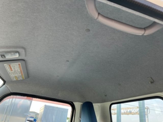 MITSUBISHI CANTER 2013 Image 31