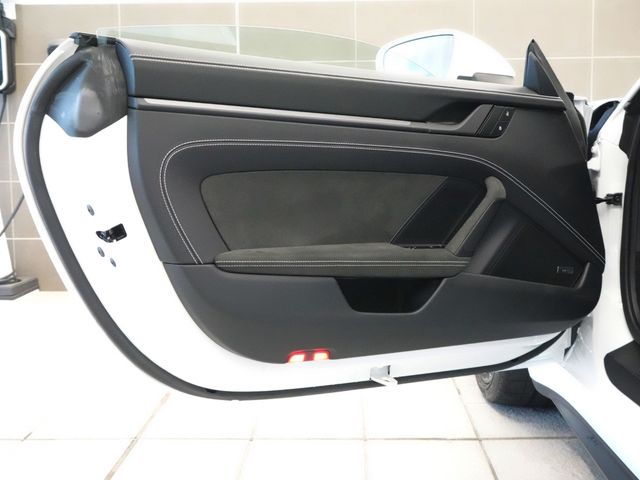 PORSCHE 911 2024 Image 31