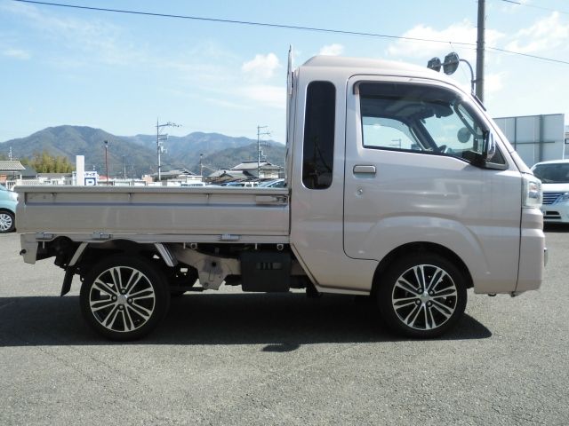 DAIHATSU HIJET TRUCK 4WD 2020 Image 31