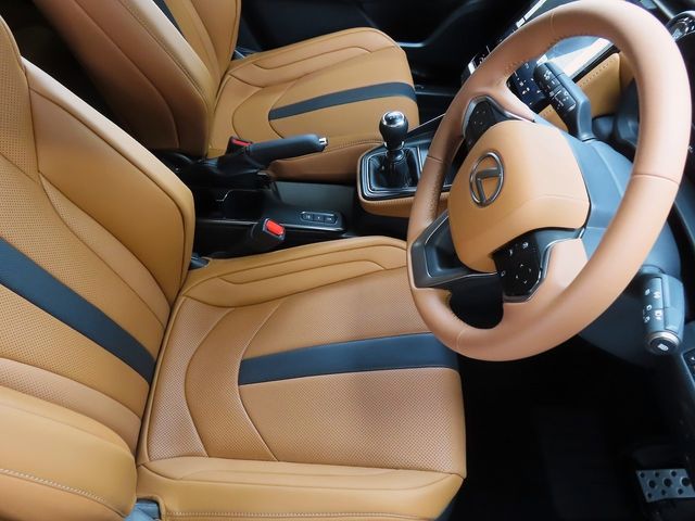 TOYOTA LEXUS LBX 2025 Image 31