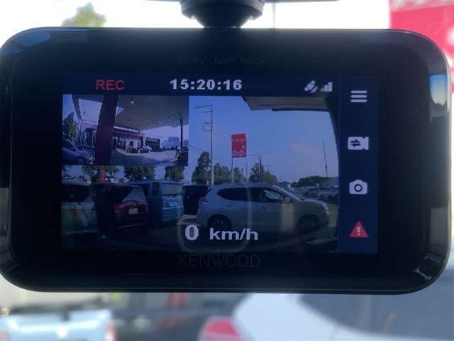 NISSAN ELGRAND 2014 Image 31