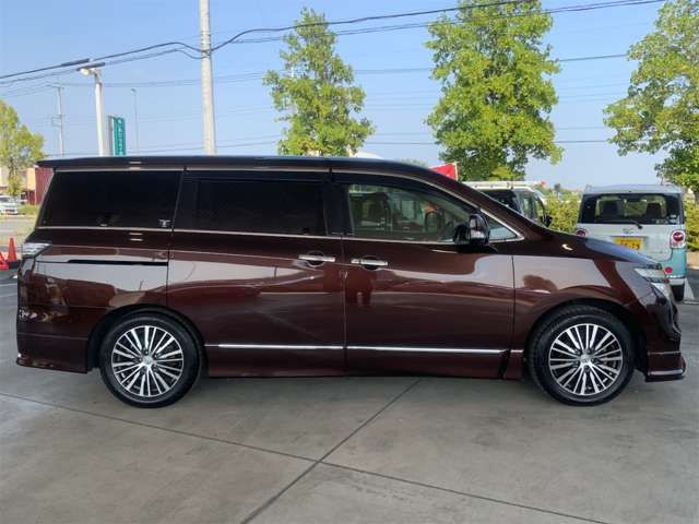 NISSAN ELGRAND 2014 Image 31