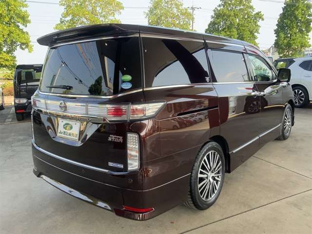 NISSAN ELGRAND 2014 Image 31