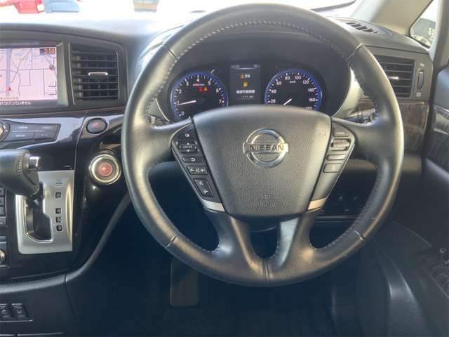 NISSAN ELGRAND 2014 Image 31