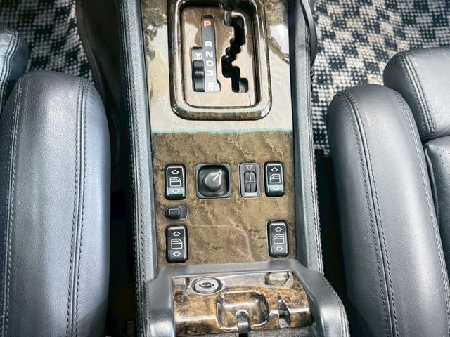 MERCEDES BENZ E CLAS 1994 Image 31