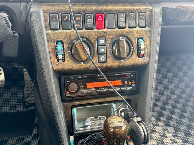 MERCEDES BENZ E CLAS 1994 Image 31