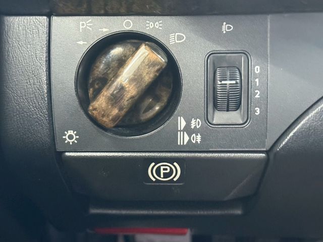 MERCEDES BENZ E CLAS 1994 Image 31