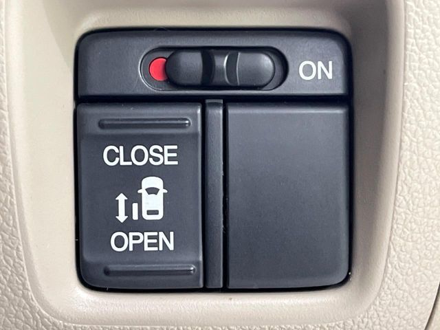 HONDA N BOX 2015 Image 31