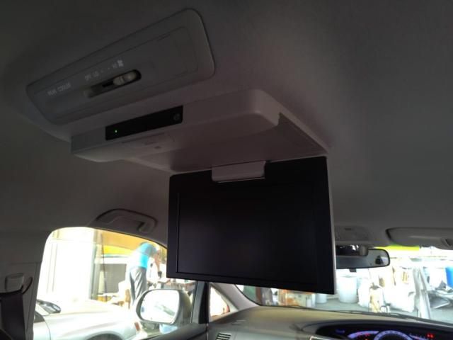 TOYOTA ESTIMA 2012 Image 31