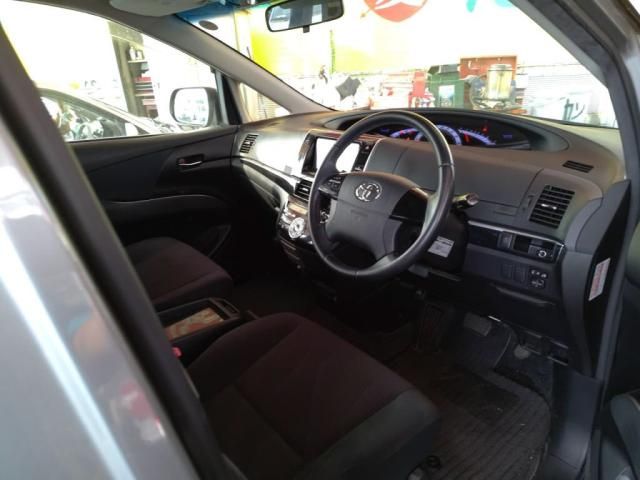 TOYOTA ESTIMA 2012 Image 31