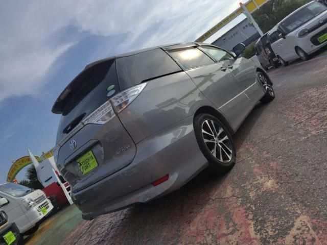 TOYOTA ESTIMA 2012 Image 31