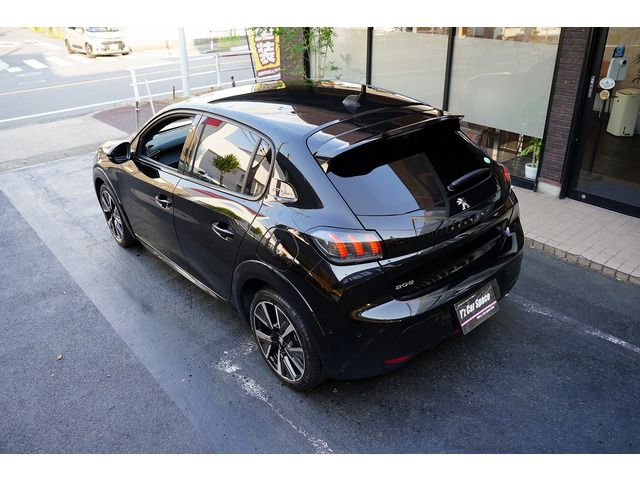 PEUGEOT 208 2020 Image 31