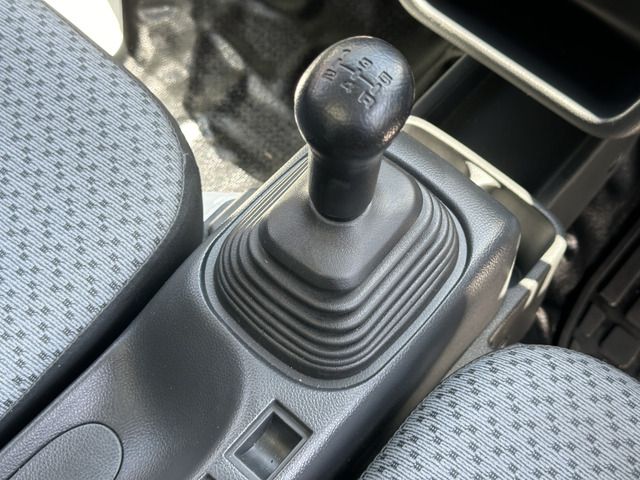 MITSUBISHI MINICAB TRUCK 2015 Image 31