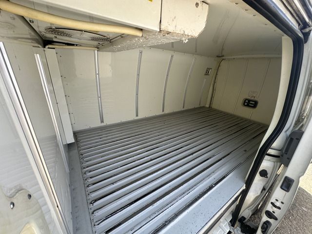 TOYOTA HIACE VAN 2WD 2005 Image 31