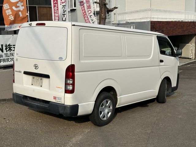 TOYOTA HIACE VAN 2WD 2015 Image 31