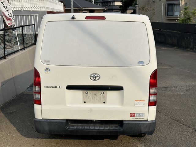 TOYOTA HIACE VAN 2WD 2015 Image 31