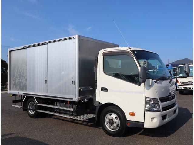 HINO DUTRO 2015 Image 31